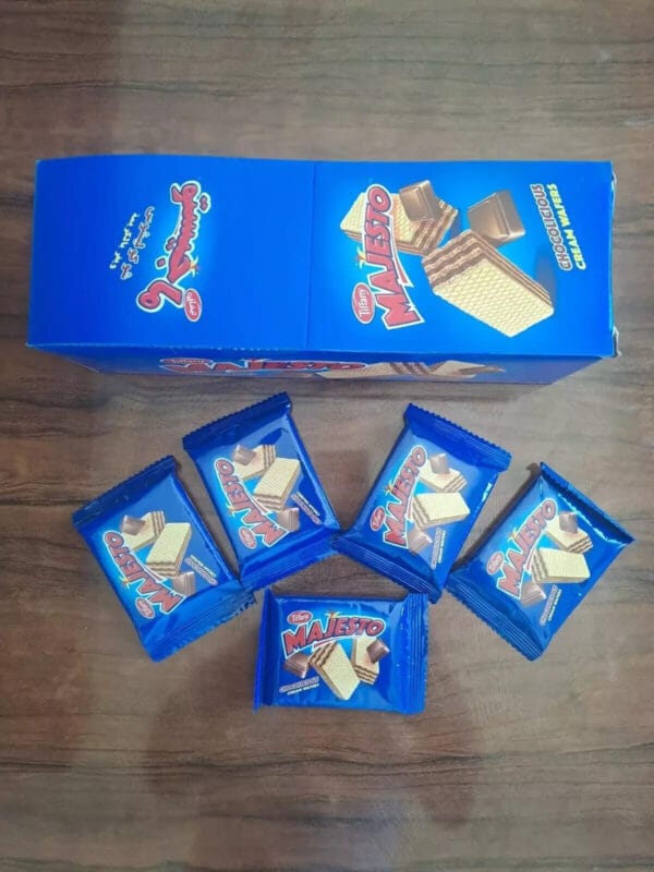 Chocolate MAJESTO Wafer Biscuits Cream 25g x 24 pcs luxurious taste ماجيستو ويفر